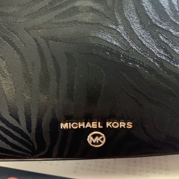 Michael Kors handbag - Picture 2 of 3